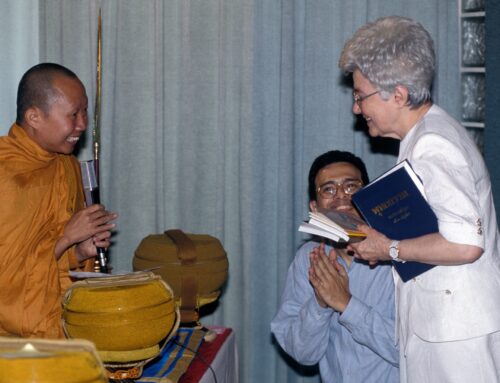 Grazie Phra Mahathongrattana Thavorn (Luce Ardente)